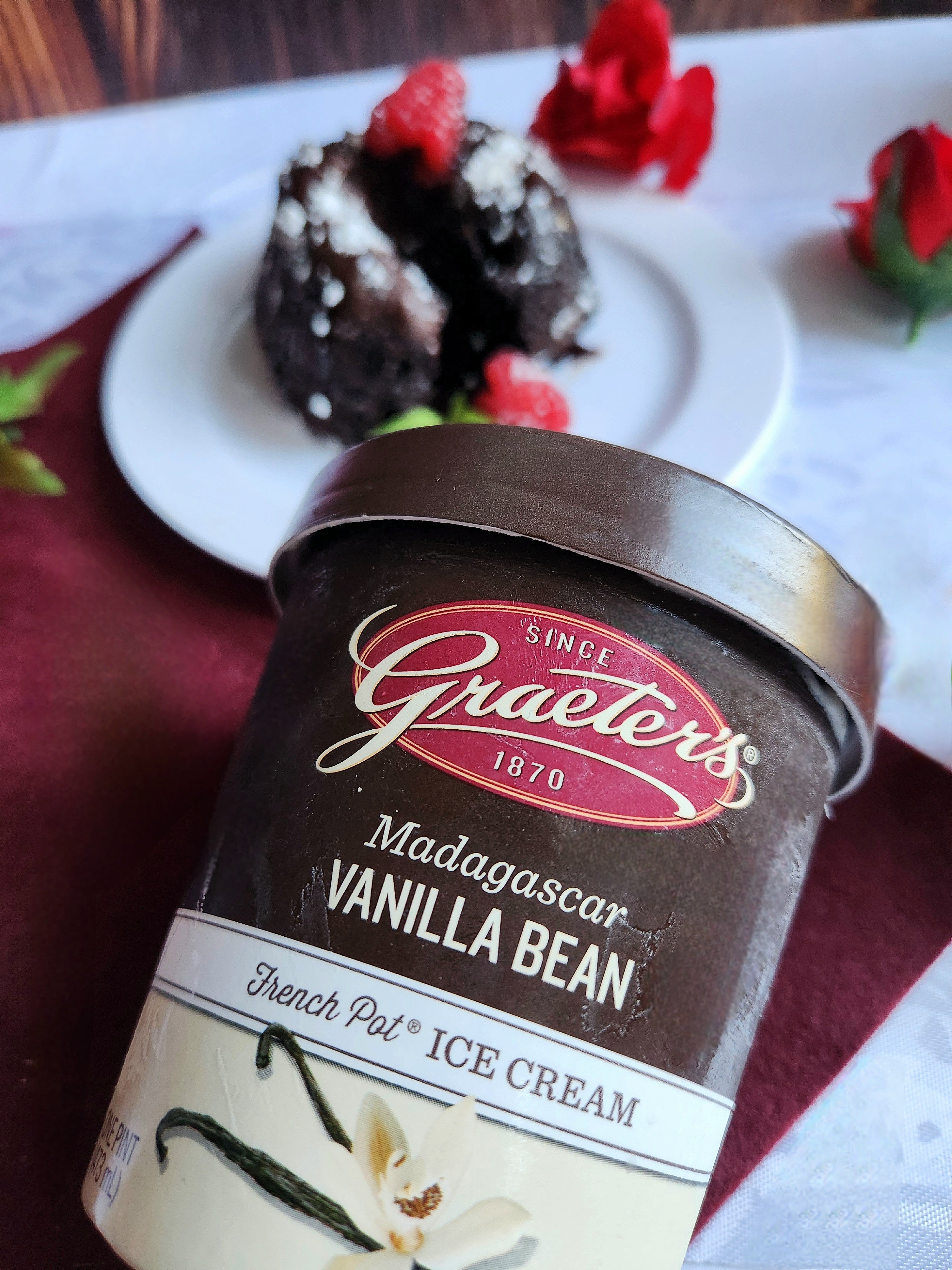 Montgomery Inn Volcano Cakes and Greater's Ice Cream